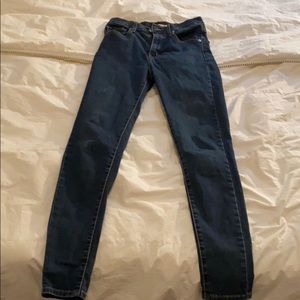Levi’s mile high super skinny dark wash size 27